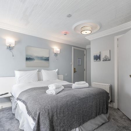 The Waterfront Townhouse Accommodation Kilkenny Bagian luar foto